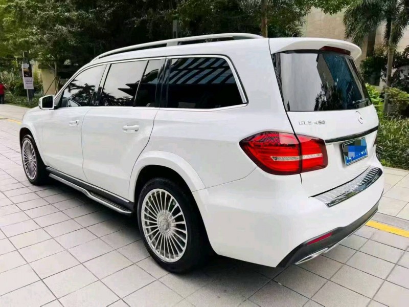 深圳17年奔驰GLS8