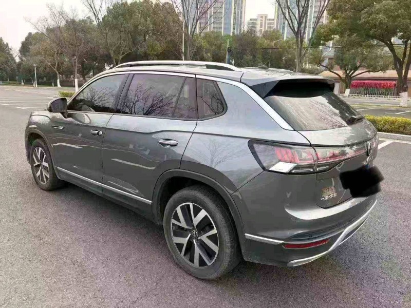 南通22年大众探岳8