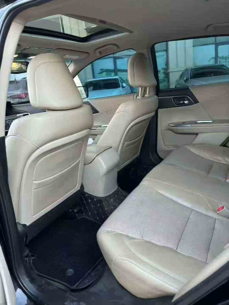 邯郸14年本田雅阁5