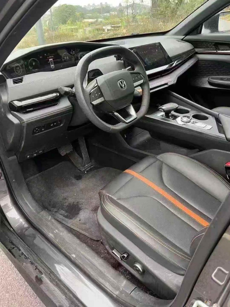 湛江25年长安汽车UNI4