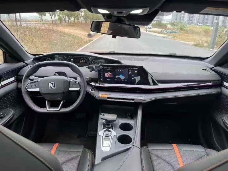 湛江25年长安汽车UNI5