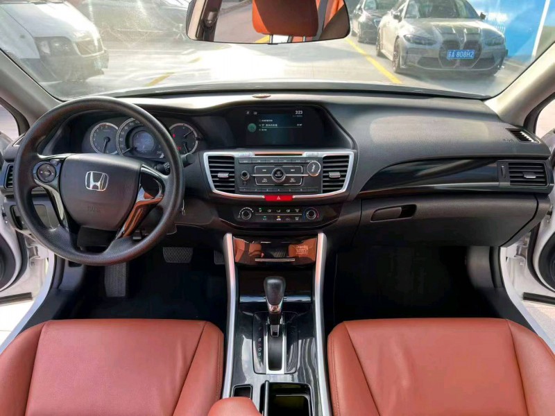 广州17年本田雅阁4