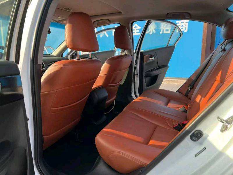 广州17年本田雅阁5