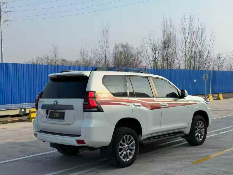 潍坊20年丰田普拉多8