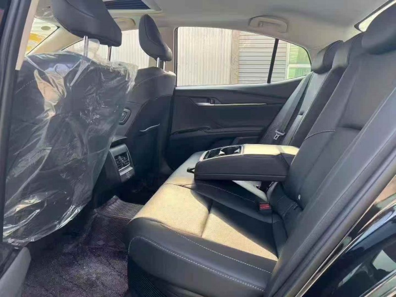 烟台25年丰田凯美瑞5