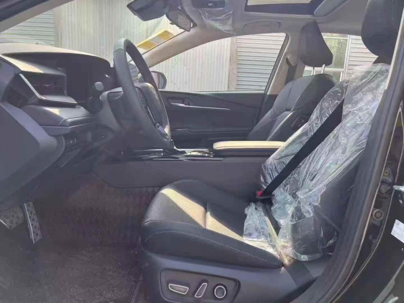 烟台25年丰田凯美瑞6