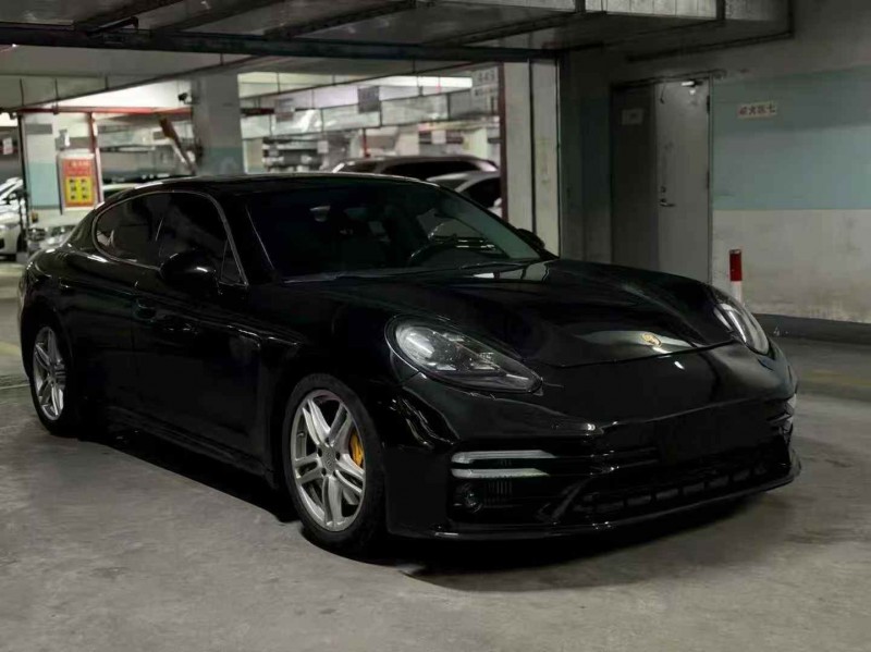 莆田15年保时捷帕拉梅拉2