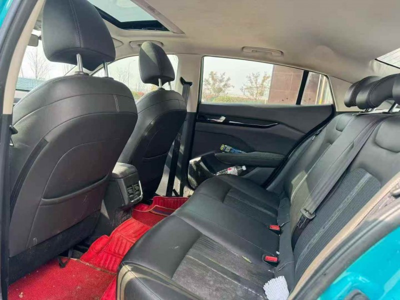 苏州20年东风奕炫8