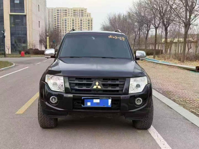 枣庄13年三菱帕杰罗1