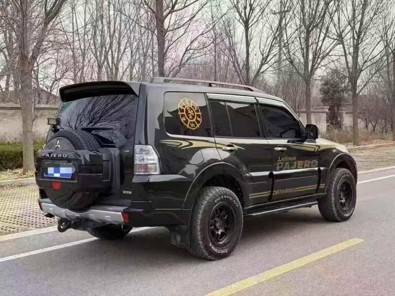 枣庄13年三菱帕杰罗7