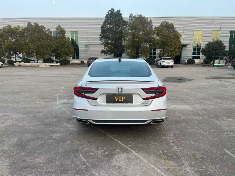 宿迁23年本田雅阁9