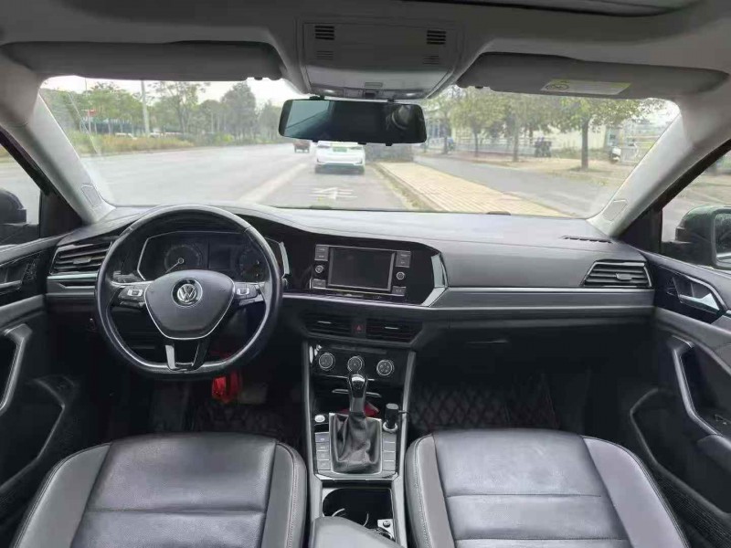 玉林20年大众速腾6