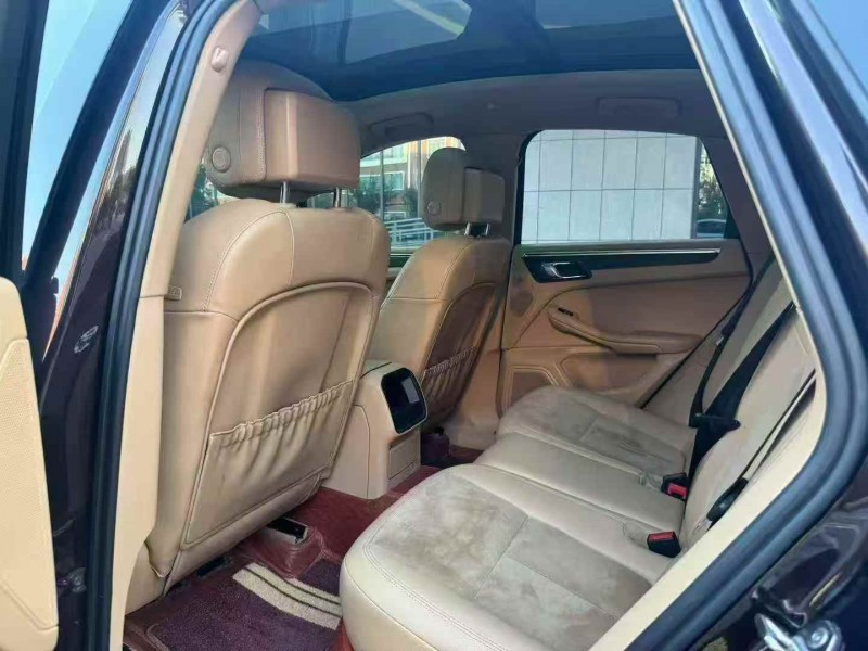 烟台14年保时捷Macan4