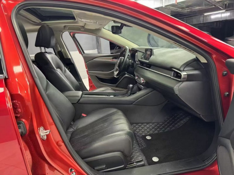 成都19年马自达阿特兹7