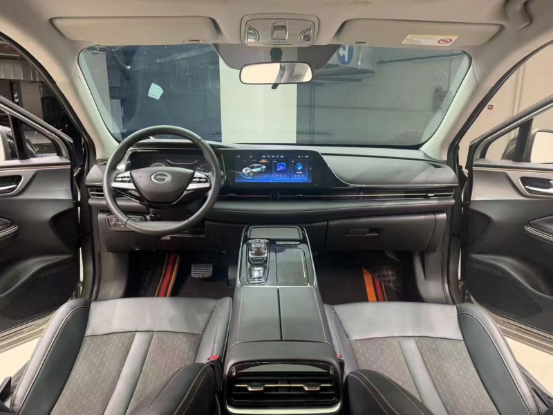 成都23年传祺埃安S5