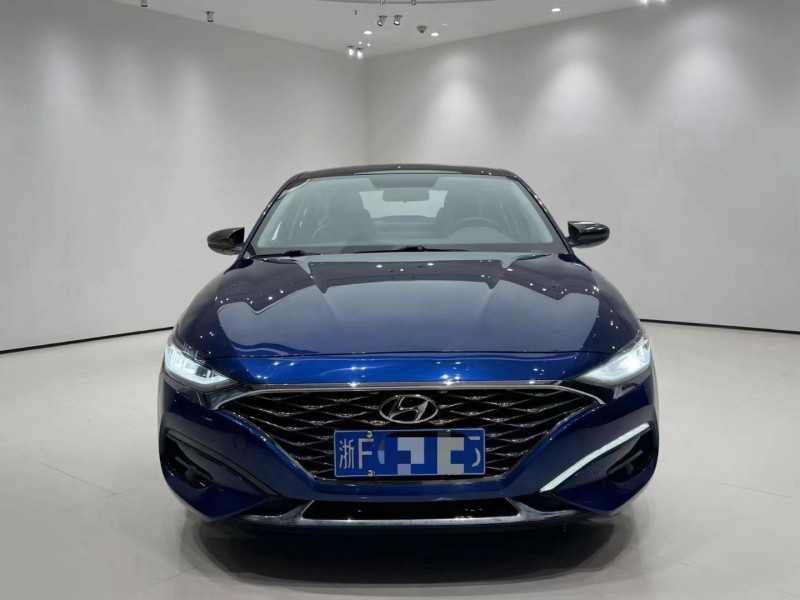 成都19年现代菲斯塔1