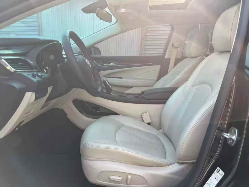 东营20年别克君越5