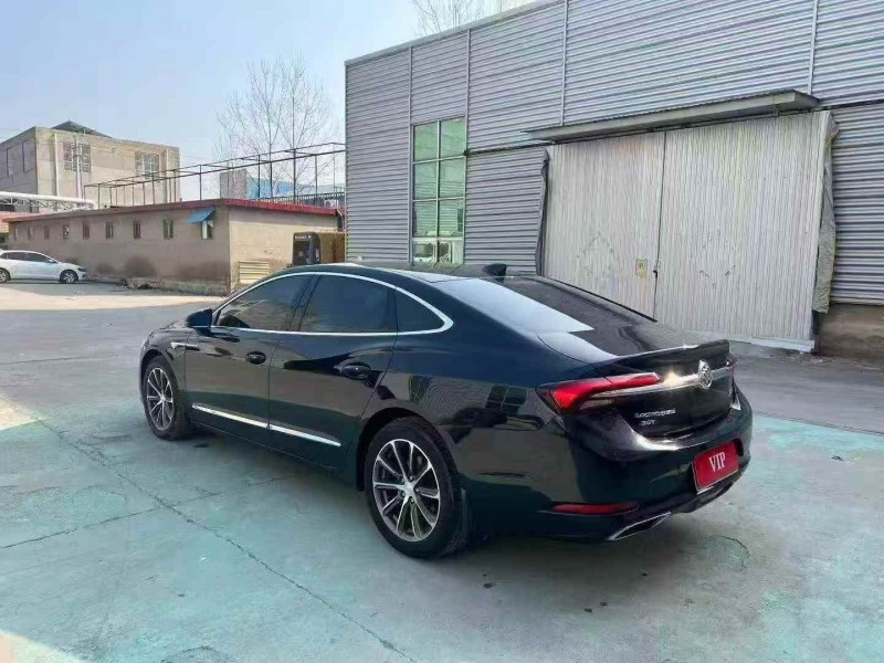 东营20年别克君越8