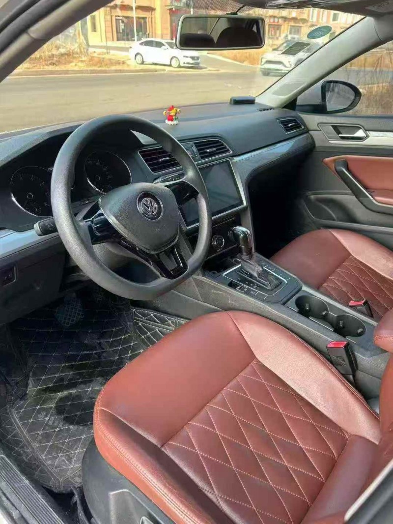 东营17年大众凌渡4