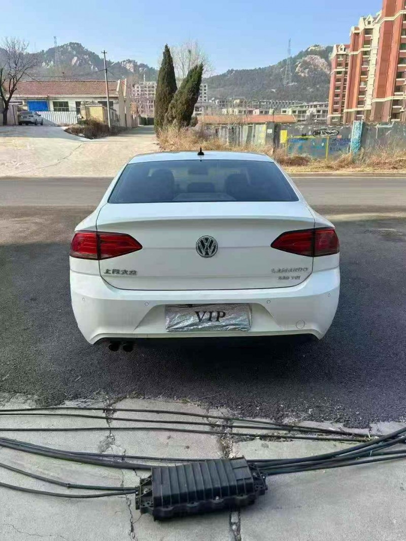 东营17年大众凌渡7