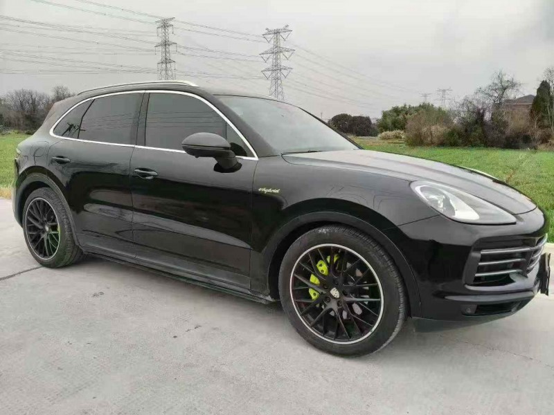 绍兴21年保时捷卡宴2