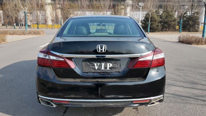 天津17年本田雅阁4