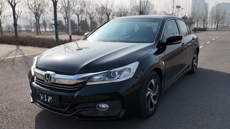 天津17年本田雅阁9