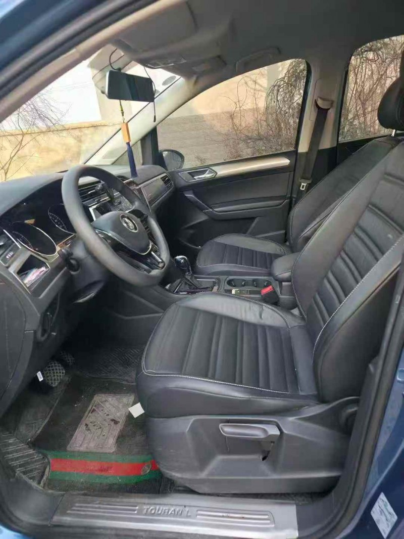 东营17年大众途安5