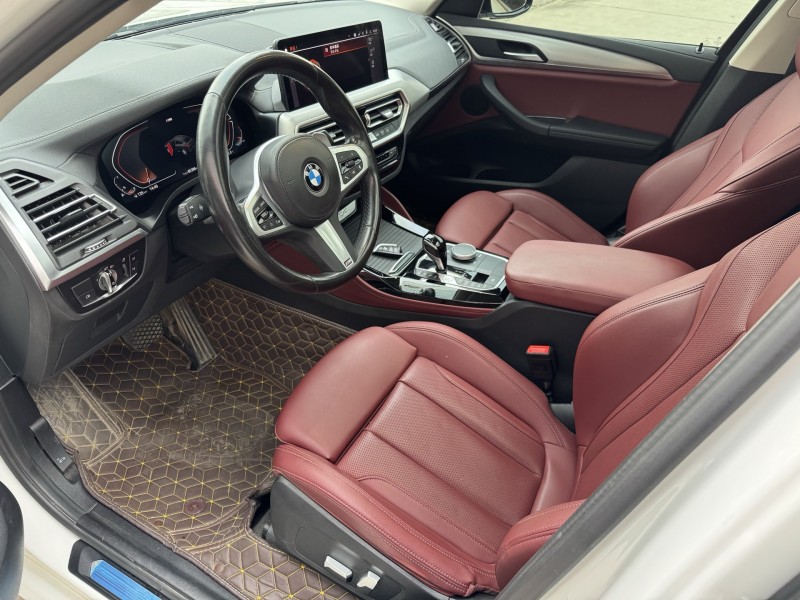 济宁22年宝马X44