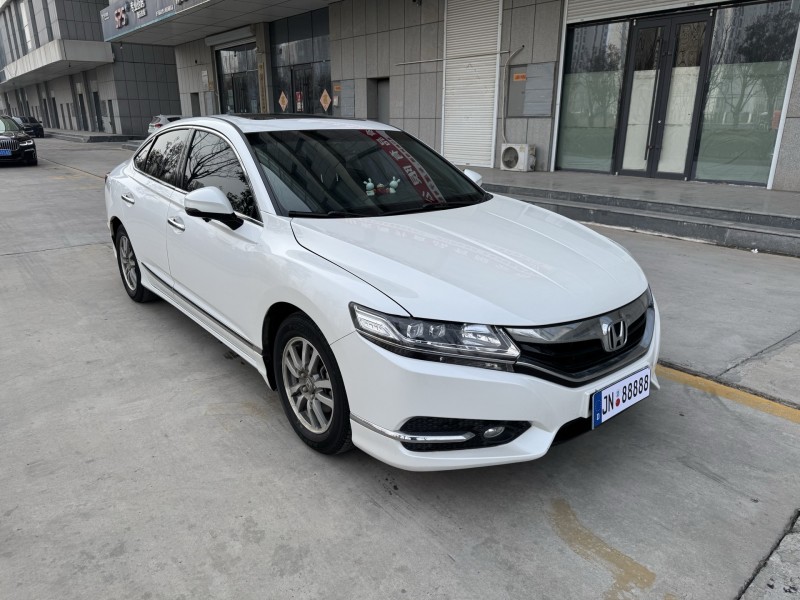 济宁16年本田思铂睿2