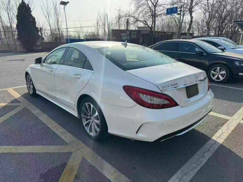 淄博15年奔驰CLS8