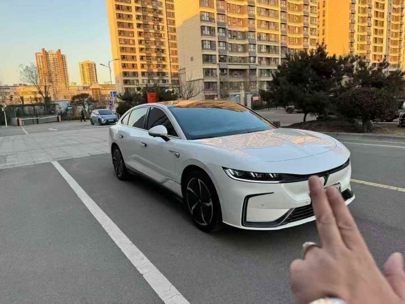 烟台24年岚图汽车追光2