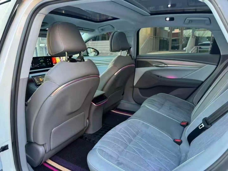 烟台24年岚图汽车追光5