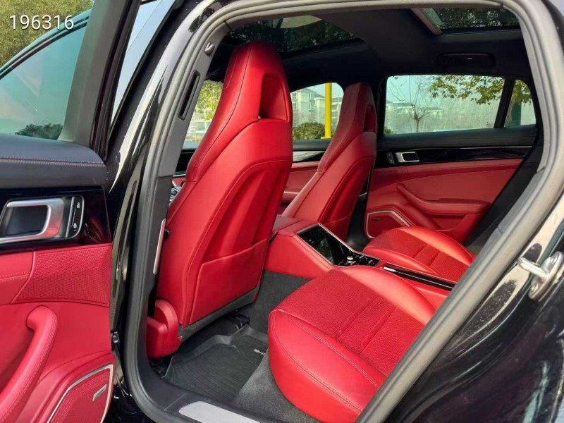 南通22年保时捷帕拉梅拉4