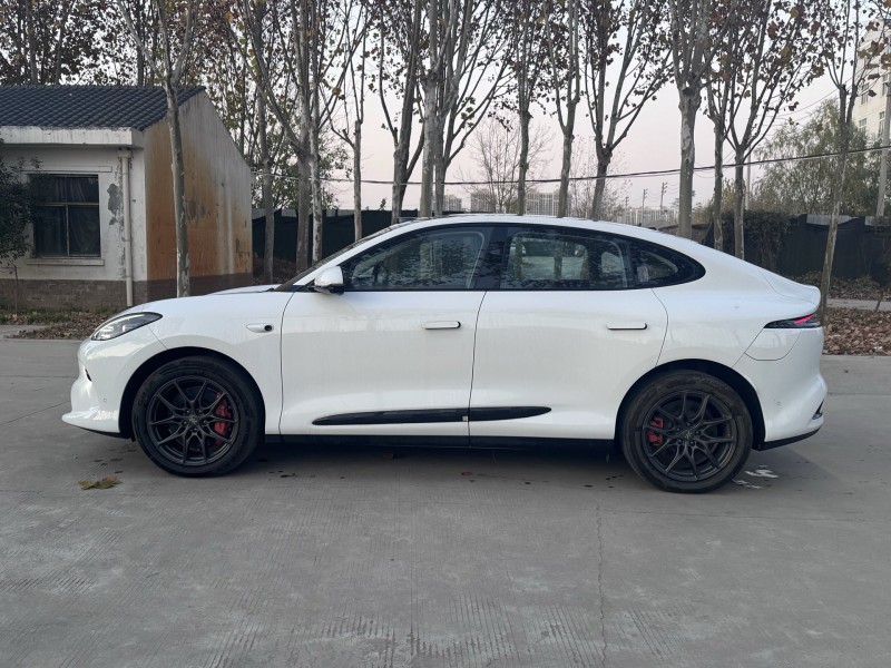 郑州25年智己LS66