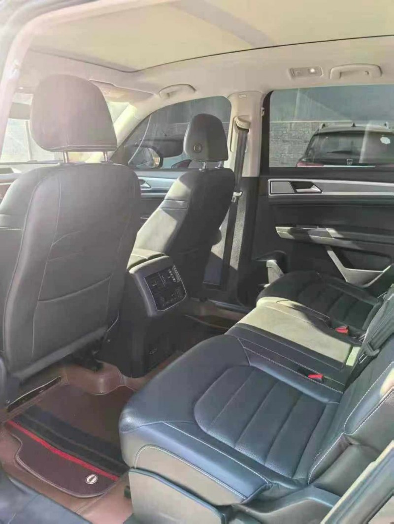 保定21年大众途昂6