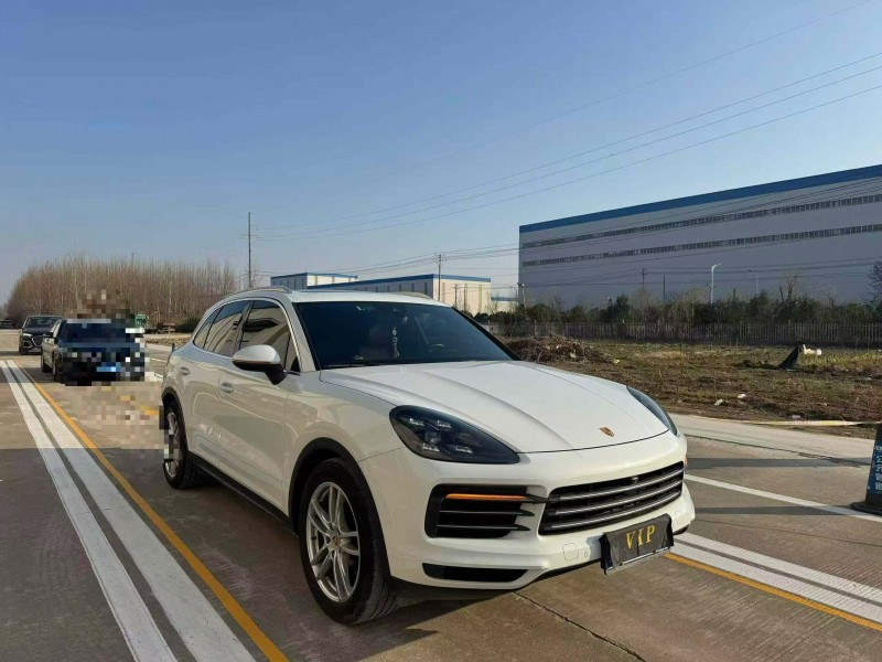 菏泽21年保时捷卡宴2