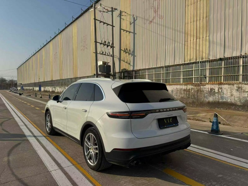 菏泽21年保时捷卡宴7