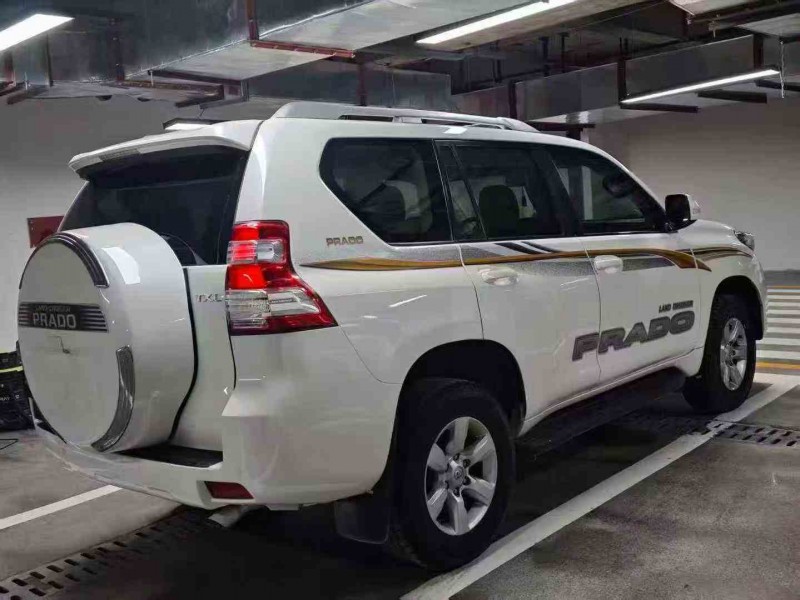 遵义15年丰田普拉多8