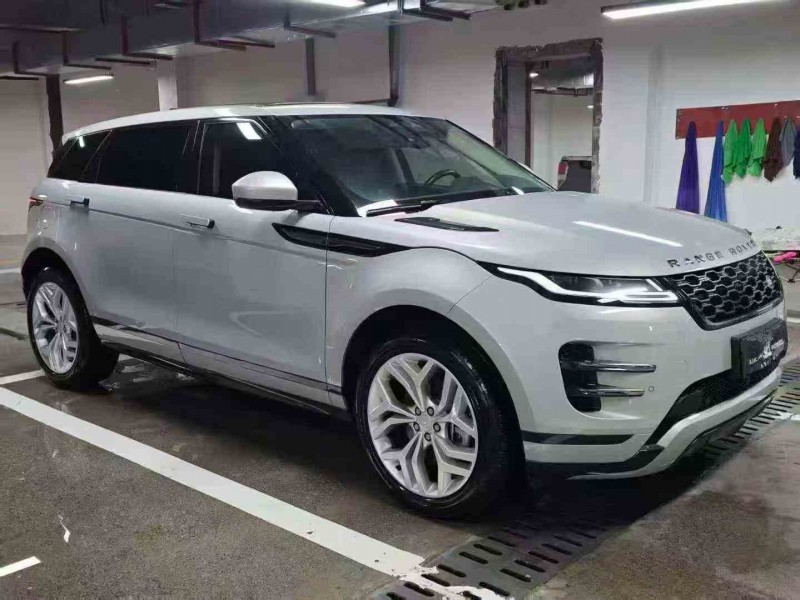 毕节24年路虎极光3