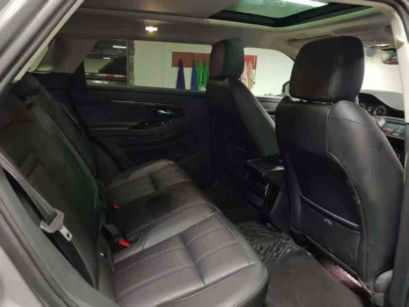 毕节24年路虎极光6