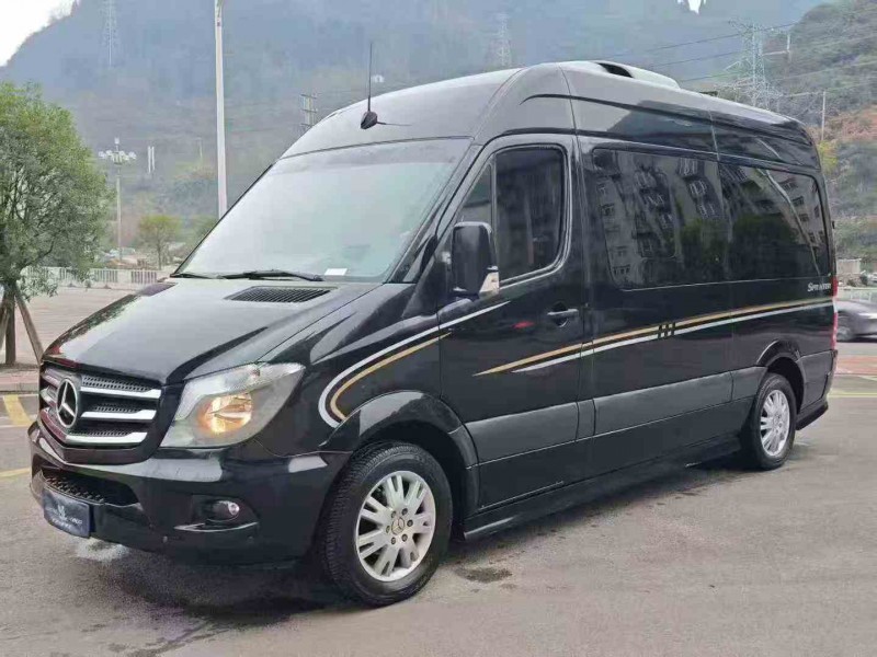 黔西南17年奔驰Sprinter2