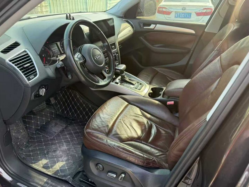 中山15年奥迪Q59