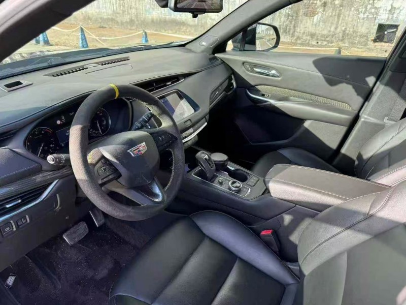 菏澤19年凱迪拉克XT44