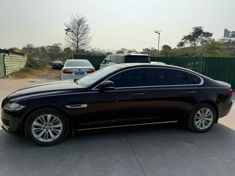 中山17年捷豹XFL5