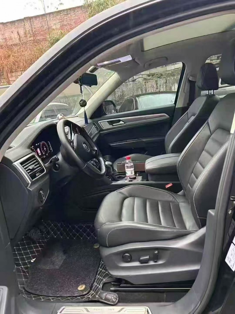 贵阳20年大众途昂5