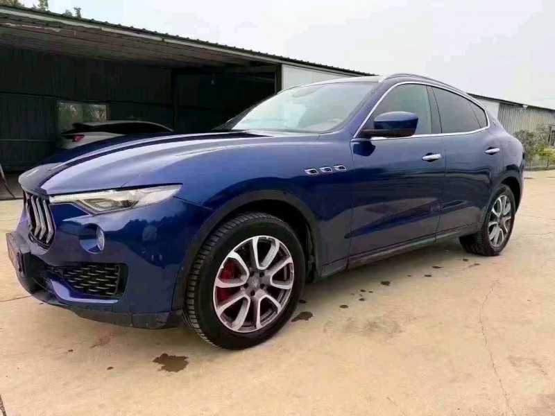 东营17年玛莎拉蒂Levante2