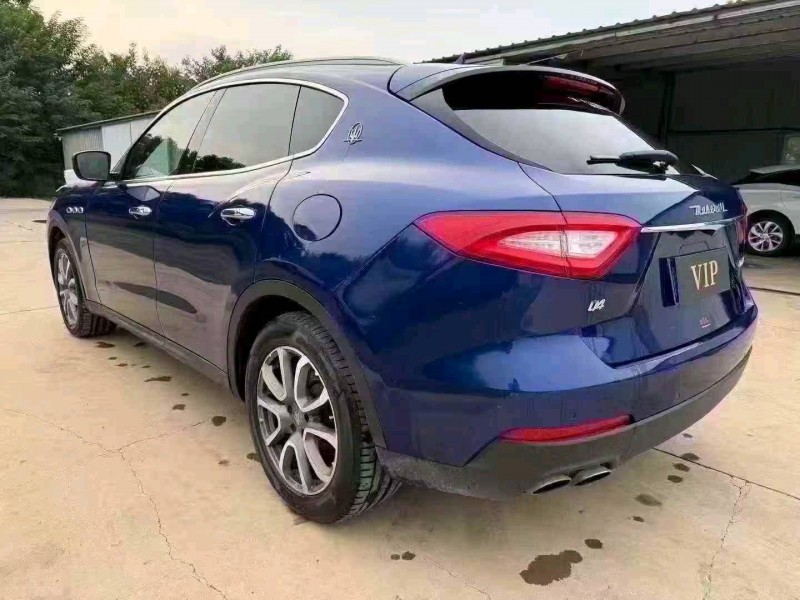 东营17年玛莎拉蒂Levante8