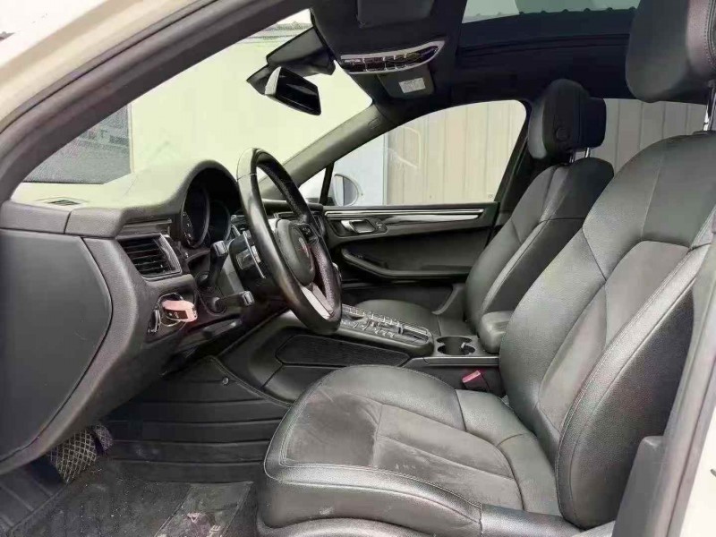 济宁17年保时捷Macan5
