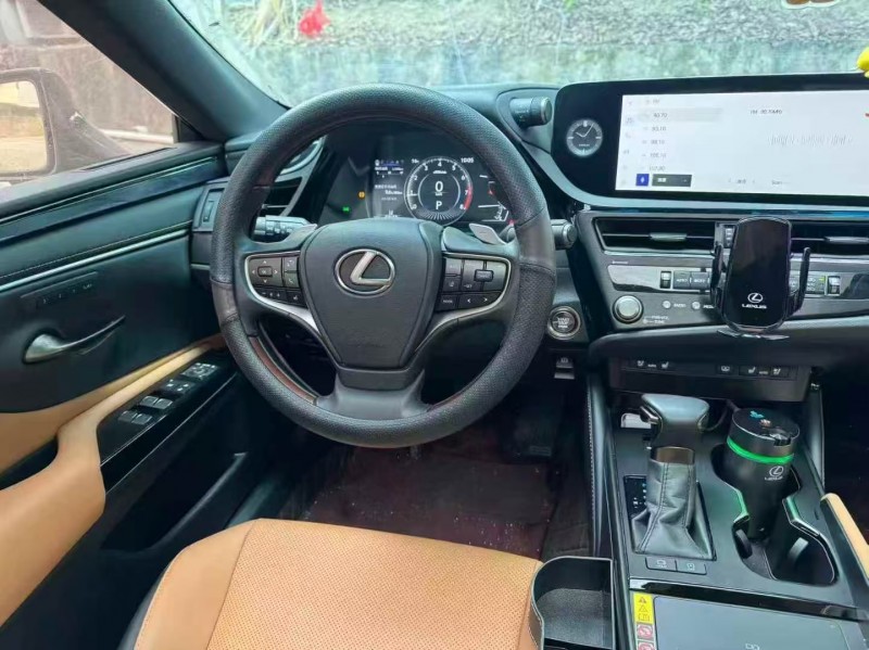 深圳23年雷克萨斯ES4